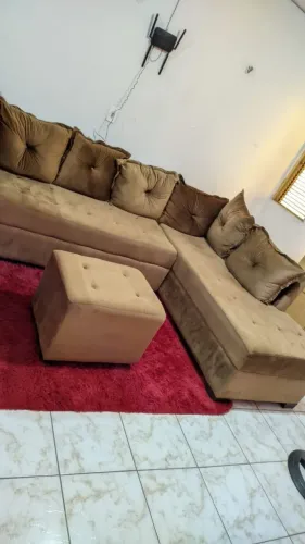 Sofá-cama mais um puff 