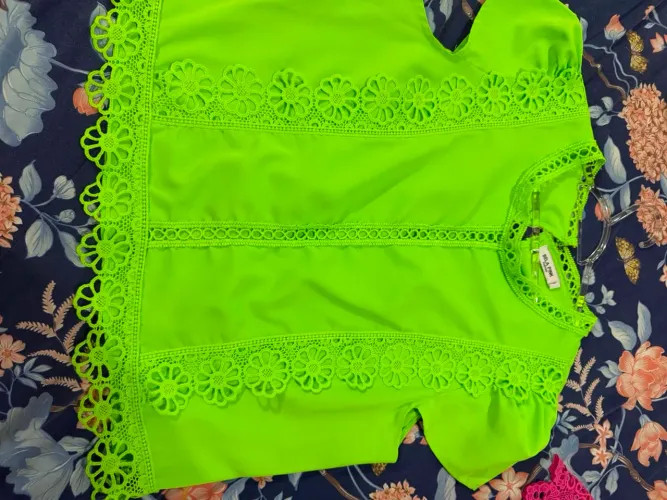 Roupas semi nova de grandes marcas