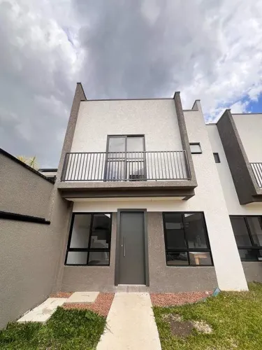 Casa em condomínio com 3 quartos à venda no Xaxim