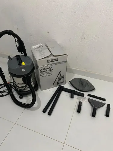 Extratora Profissional Karcher 4/20 Com Todos os Acessórios 