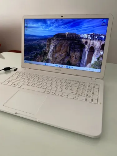 Samsung ExpertX40 + carregador + case