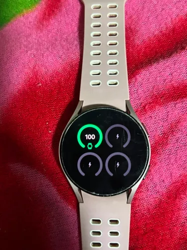 SAMSUNG GALAXY WATCH 4