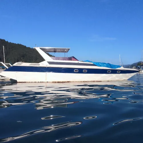 Lancha Azimut.38 pes