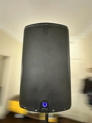 Caixa de som Turbosound IQ15