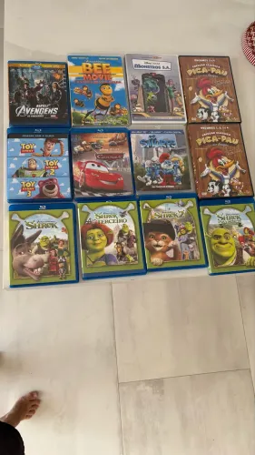 Lote Colecionador: 11 Estojos (15+ Filmes) Blu-ray e DVD - Disney, Shrek, Pica-Pau