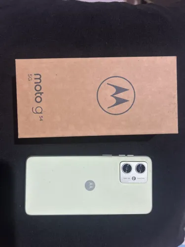 Celular na caixa