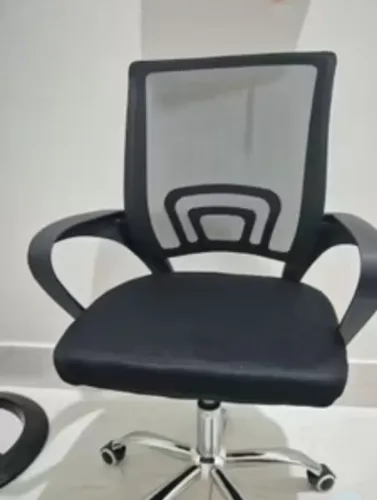 Cadeira de escritório giratória