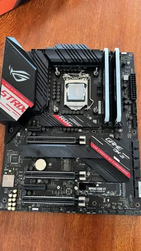I7 10700KF + Z490-H + 32GB DDR4 memória ram