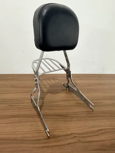 sissy bar cromado destacável compatível com os modelos Harley-Davidson Fat boy