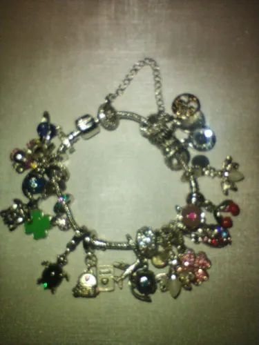 Berloque para pulseira/ pingente colar Pandora, Vivara e outras marcas