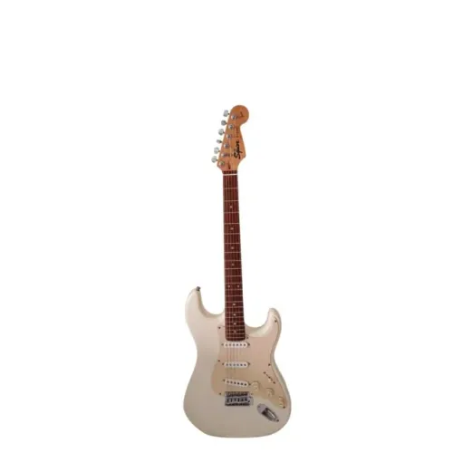 Guitarra Squier by Fender Strat / Modelo "YN6"