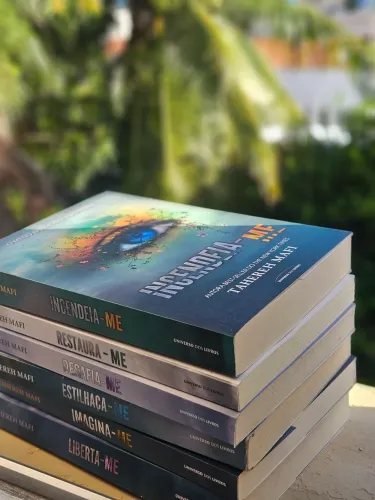 BOX LIVROS DA SAGA ESTILHAÇA-ME 