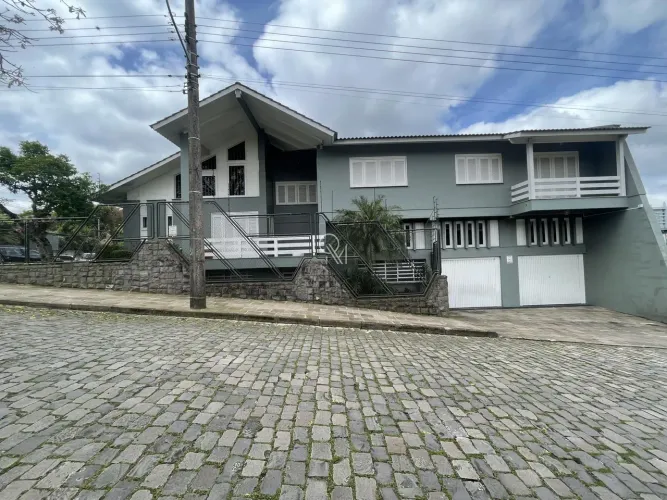 Casa para locação no bairro Petrópolis, em Caxias do Sul