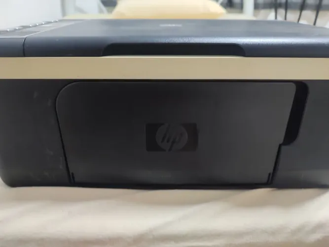 Impressora HP F4180 all-in-one sem os cabos
