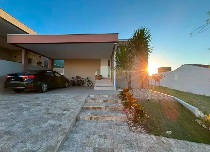 Casa (Padrão), com 4 quartos e 4 banheiros à Venda, 200 m² em Vila Velha/ES