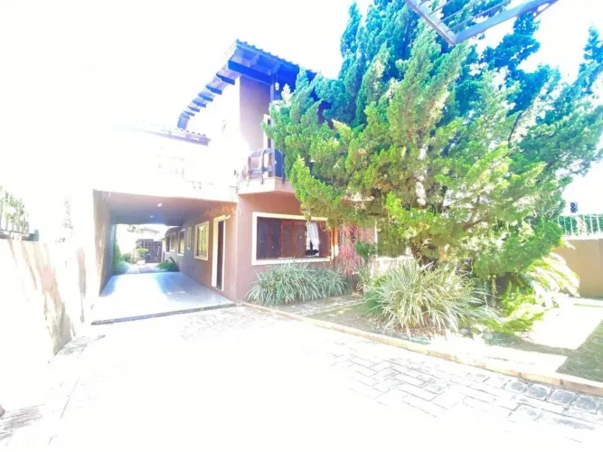 Casa 350m² no Centro de Gravataí para Venda ou Aluguel com 4 Vagas