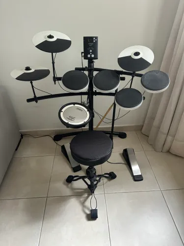 Bateria Eletrônica Roland TD1K