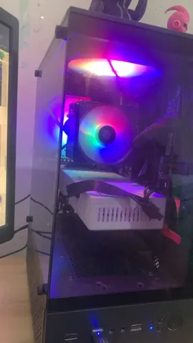 RX 580 8GB - 2 MESES DE USO