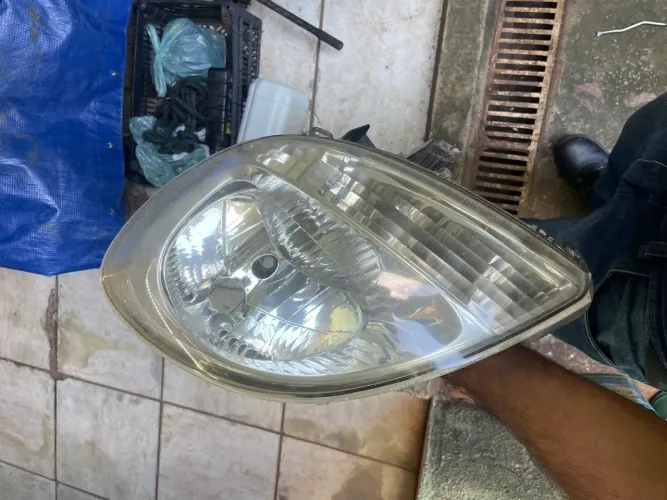 Farol Kangoo Lado Esquerdo (Motorista)