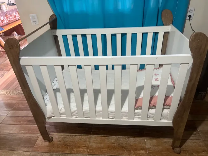 Berço infantil + colchão