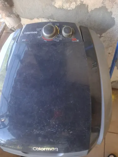 Preciso vender esse tanquinho urgente ele esra funcionando perfeitamente 