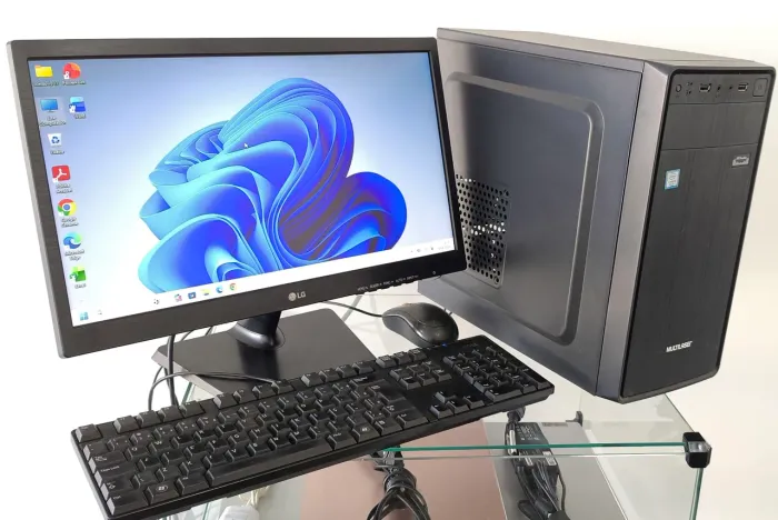 Computador Completo - Intel Core i3-8100 - RAM 8GB DDR4 - SSD 128GB - Monitor LG 20 Pol.