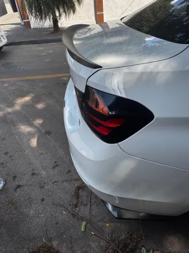 Lanterna bmw 320i/328i com fume