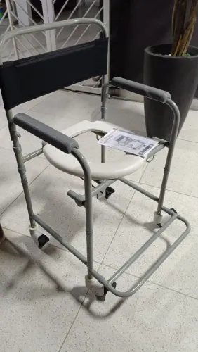cadeira banho e privada