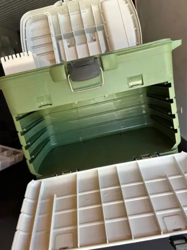 Caixa de pesca organizadora grande com porta isca