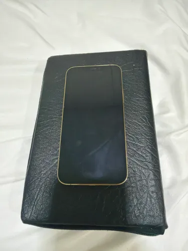iPhone 12 Pro Gold 128GB - Funcionando perfeitamente - Com 2 Películas