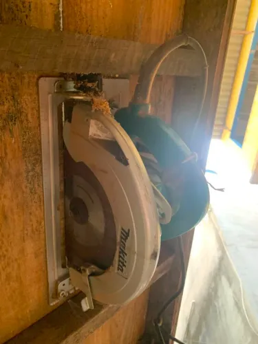 Serra Circular Manual Makita Profissional (Para Madeira)