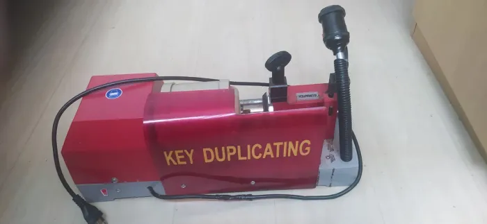 Maquina para copias de chave