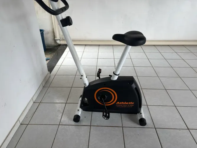 Vendo Bicicleta Ergométrica R$700
