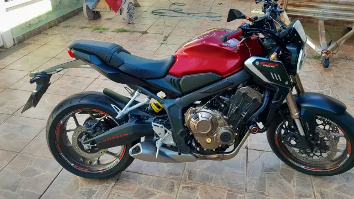 CB 650R A MAIS NOVA SA REGIÃO