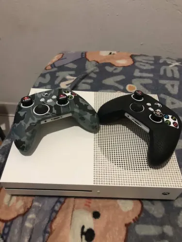 Xbox One S