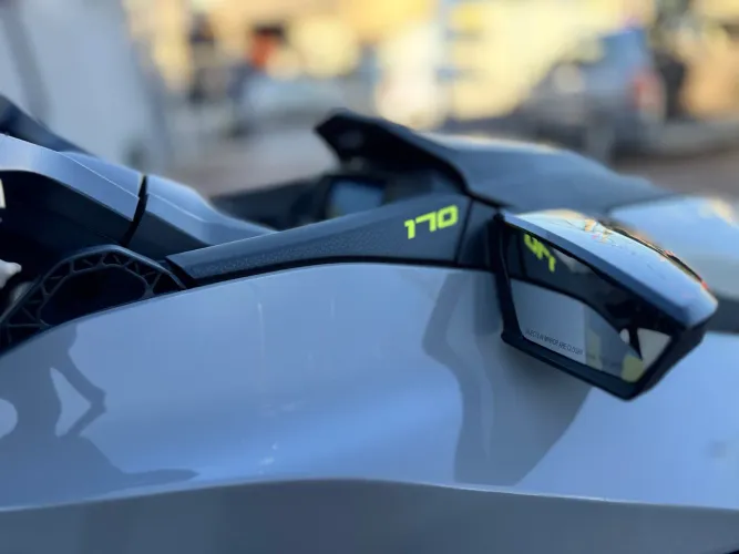 Jet Ski seacdoo 170 GTI ÚNICO DONO 28horas apenas ( aceito moto e carro como troca)