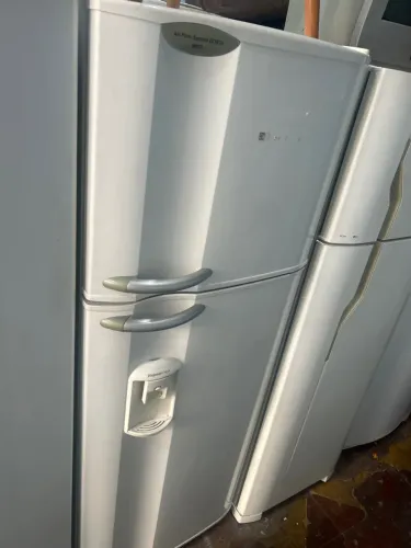 Geladeira Electrolux degelo seco 