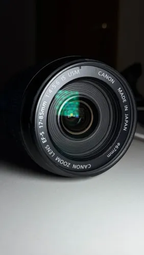 Canon EF-S 17-85mm IS USM