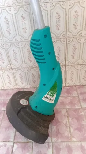 Aparador de Grama GAM-1500BP 1500W Bipartido Garthen