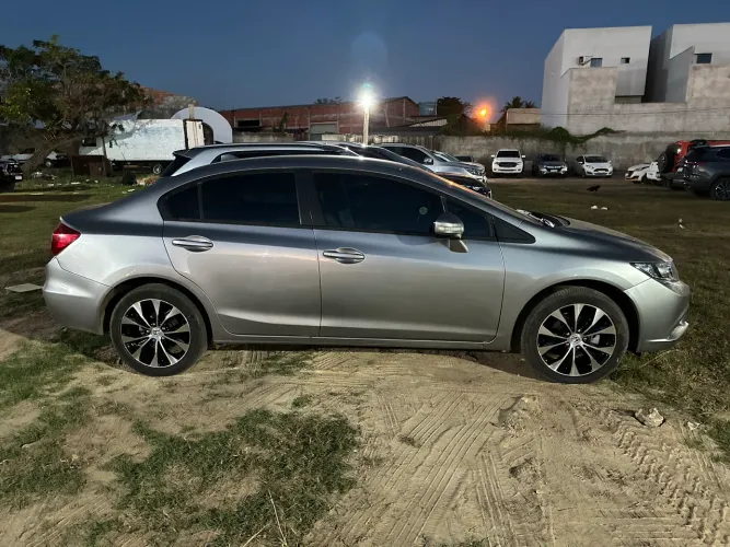 Honda Civic Sedan LXR 2.0 Flexone 16V Aut. 4P 2015