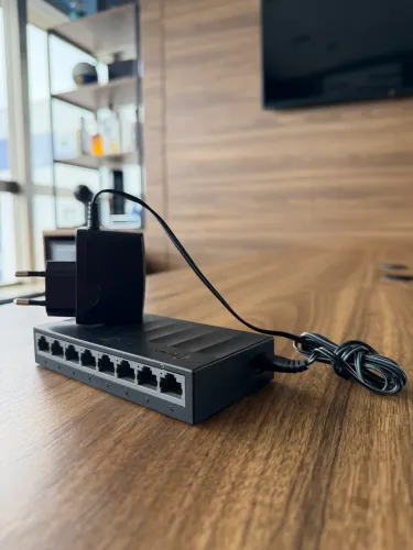 Switch TpLink 8 portas