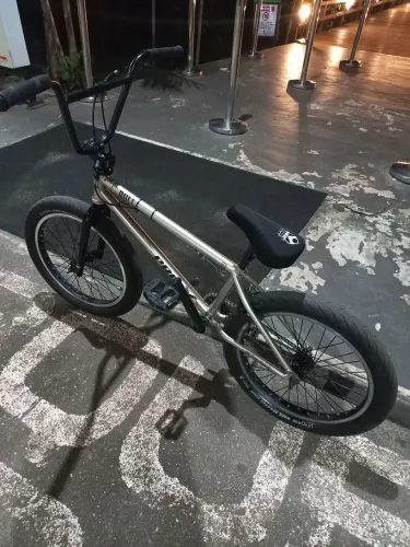 Vendo bmx pro-x Bull aro 20