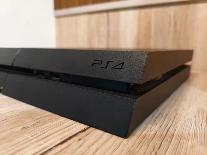 PLAYSTATION 4 DESBLOQUEADO 500 GB GOLD HEN 12.52