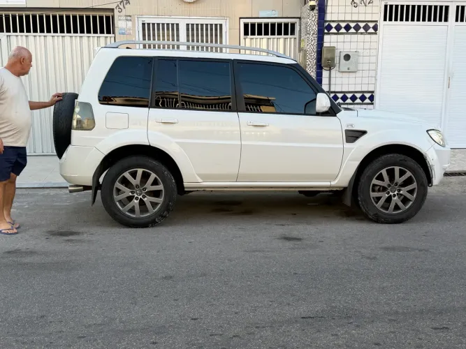 Mitsubishi Pajero TR4 2.0 Flex 16V 4X2 Aut. 2013