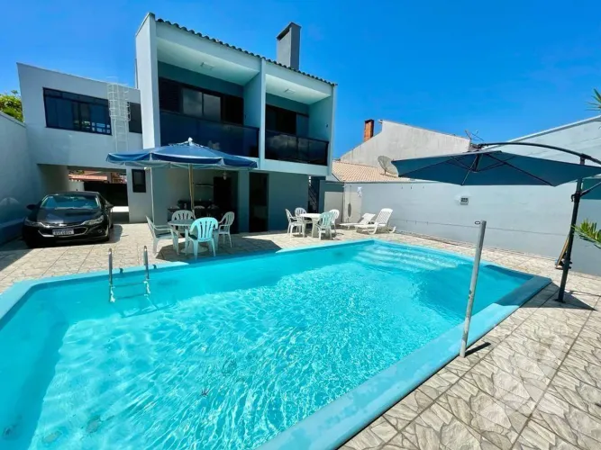 Casa com 4 suítes para alugar, 250 m² por R$ 2.200/dia - Atami - Pontal do Paraná/PR