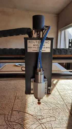 Router CNC 2100 x 1300