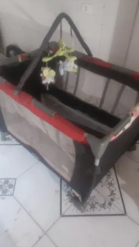 Chiqueirinho para bebê om trocador cosco