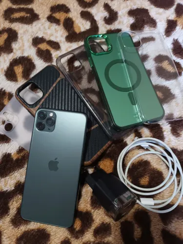 Iphone 11 pro max 512 aceito trocas em inferiores com volta 