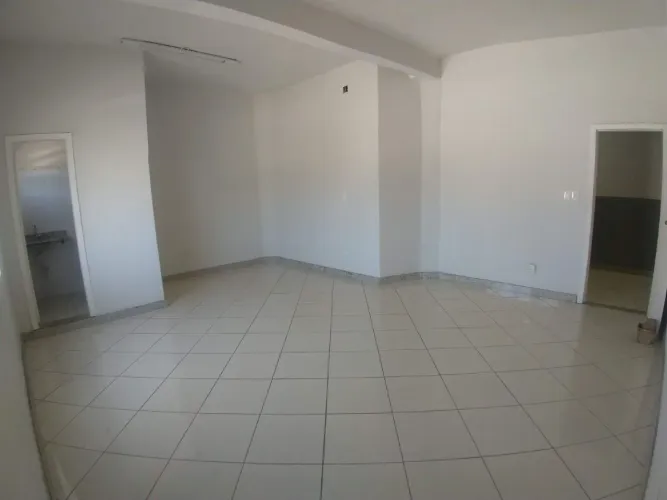 ótima sala ampla com 35 m² pé direito 3 m² área comercial