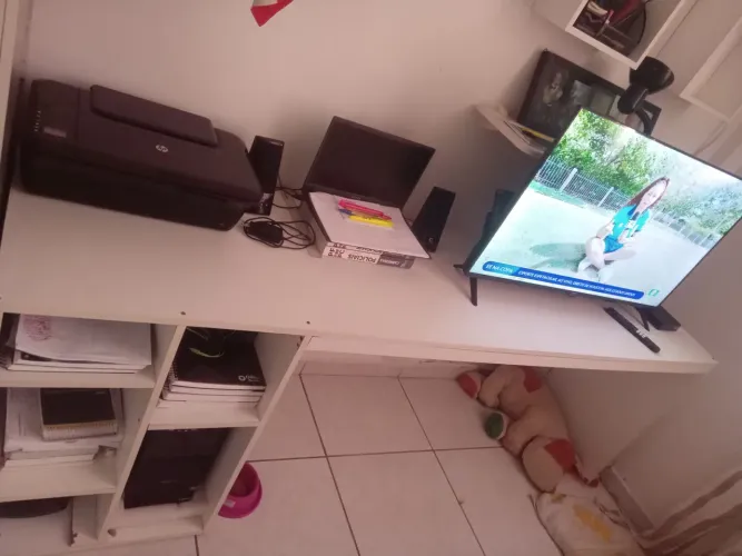 Mesa para PC e estudar 